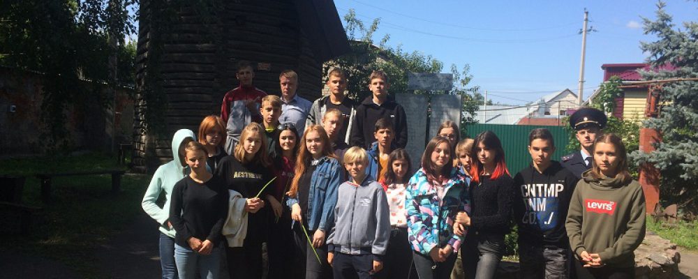 Члены Общественного совета при ОМВД России по Калачеевскому району организовали для детей экскурсию в музей