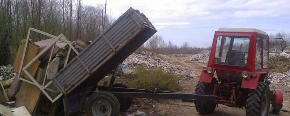 В Калаче директора УК наказали штрафом за вывоз мусора без лицензии
